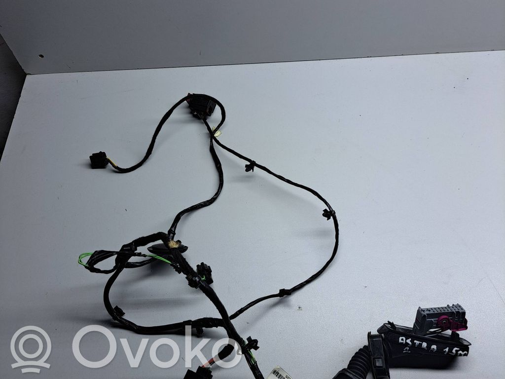 Opel Astra J Cableado de puerta trasera 