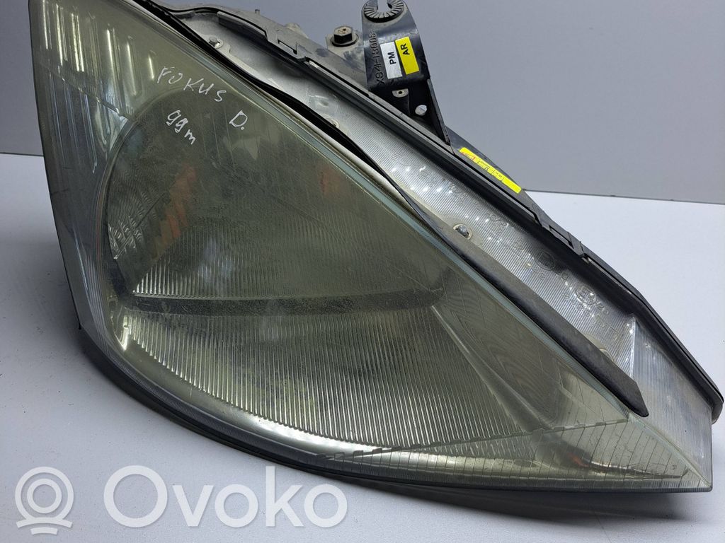 Ford Focus Headlight/headlamp 