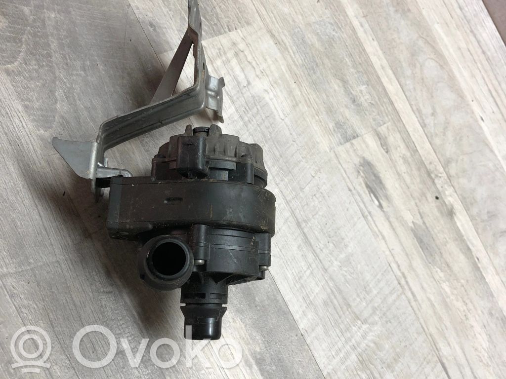 BMW 5 G30 G31 G38 Pompa cyrkulacji / obiegu wody 