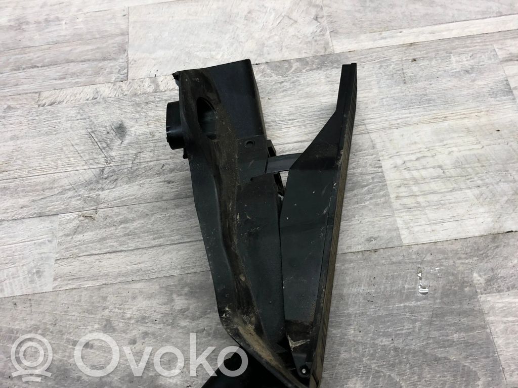 Volkswagen PASSAT B7 Pedał gazu / przyspieszenia 
