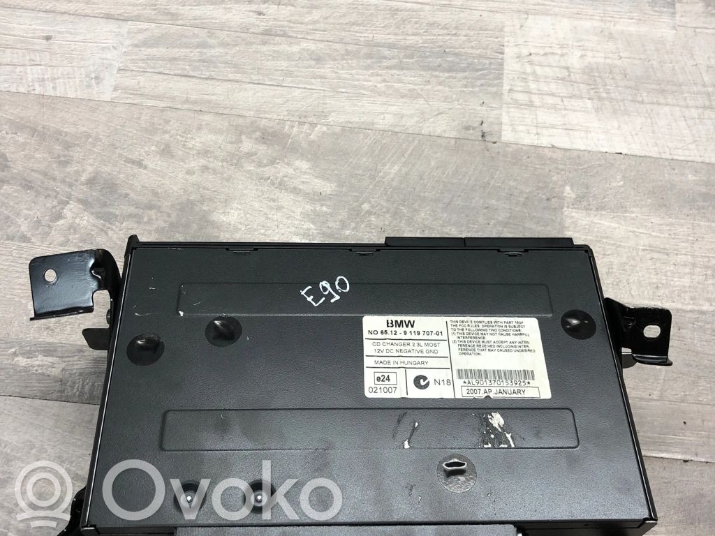 BMW 3 E90 E91 CD/DVD changer 