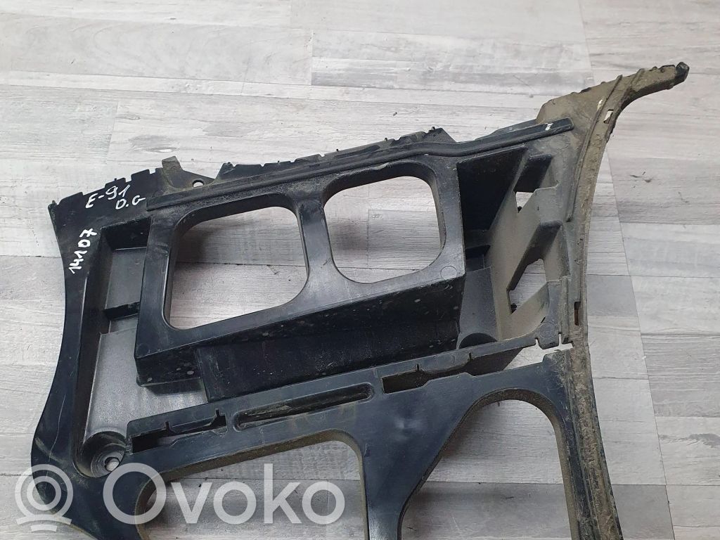BMW 3 E90 E91 Galinis laikiklis bamperio 