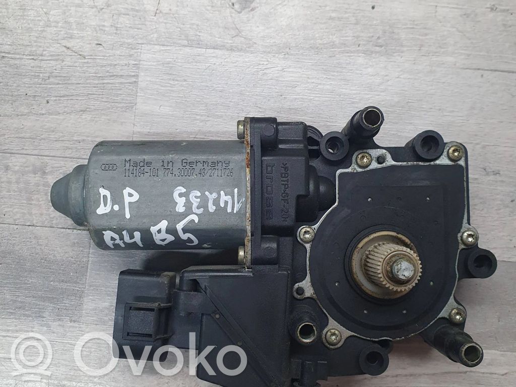 Audi A4 S4 B5 8D Front door window regulator motor 