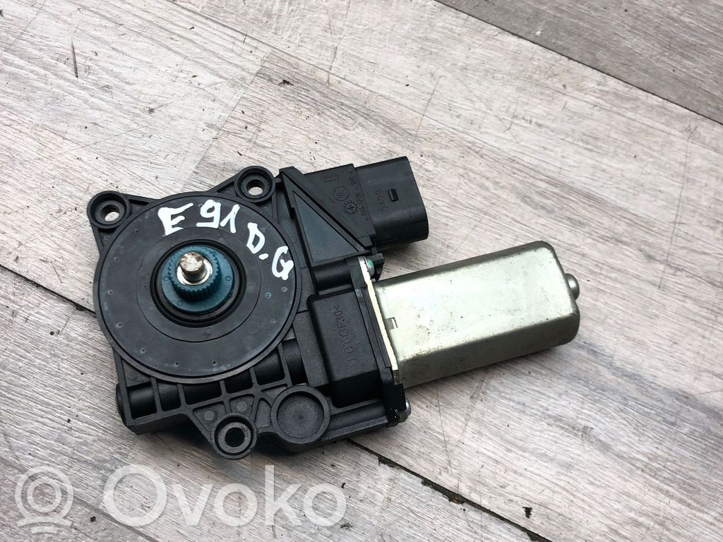 BMW 3 E90 E91 Galinis varikliukas langų pakėlėjo 