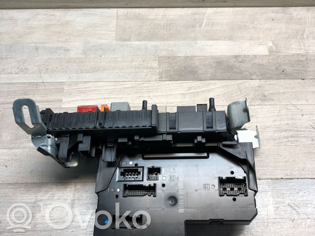 Mercedes-Benz E W212 Fuse module 