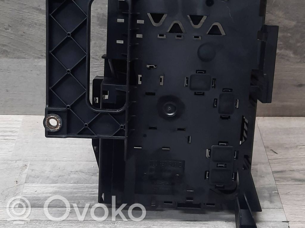Audi Q7 4L Fuse box set 