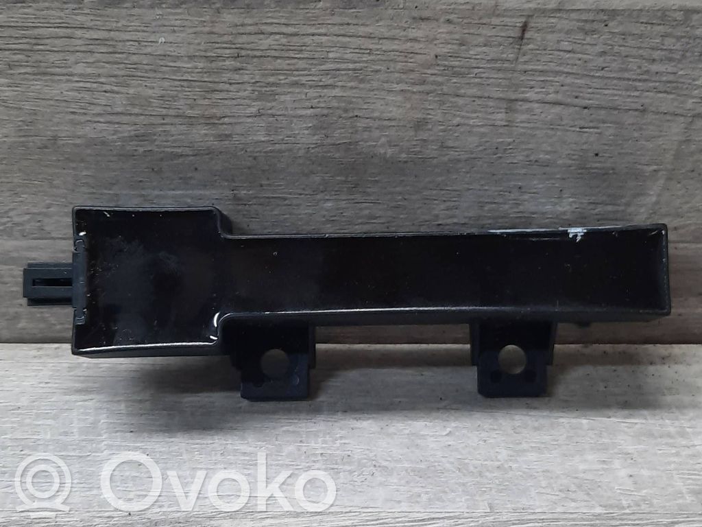 Audi Q7 4L Antenos stiprintuvas 