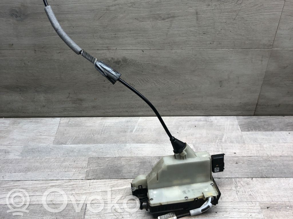 Peugeot 208 I Zamek drzwi przednich 