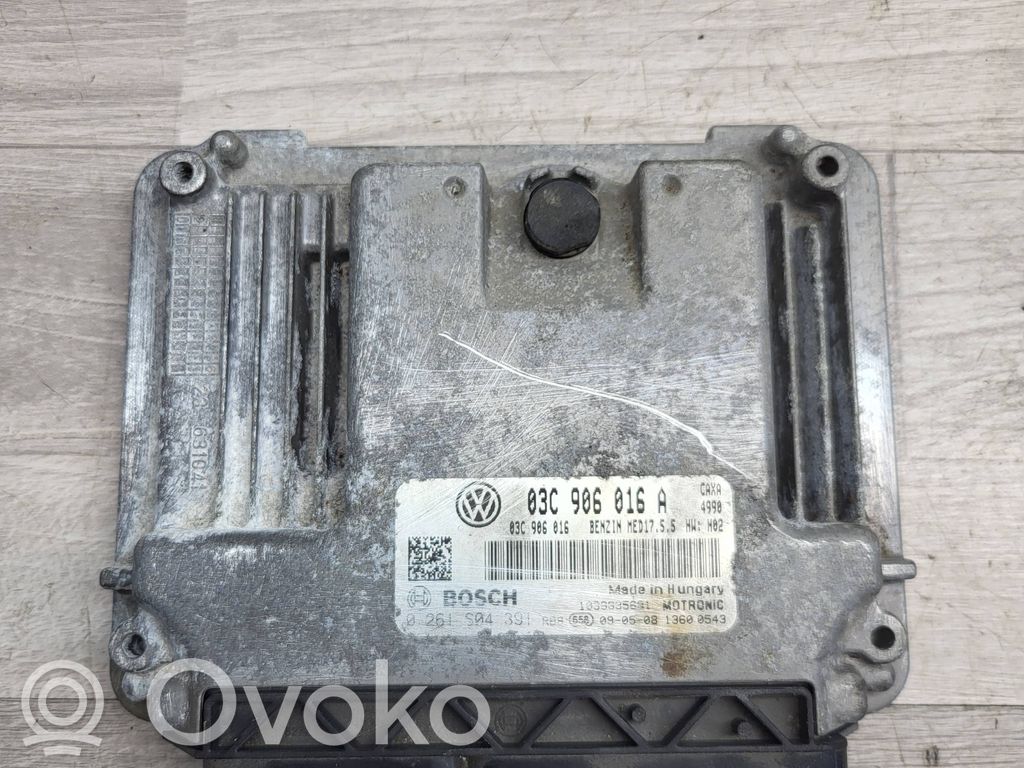 Volkswagen Golf VI Engine control unit/module 
