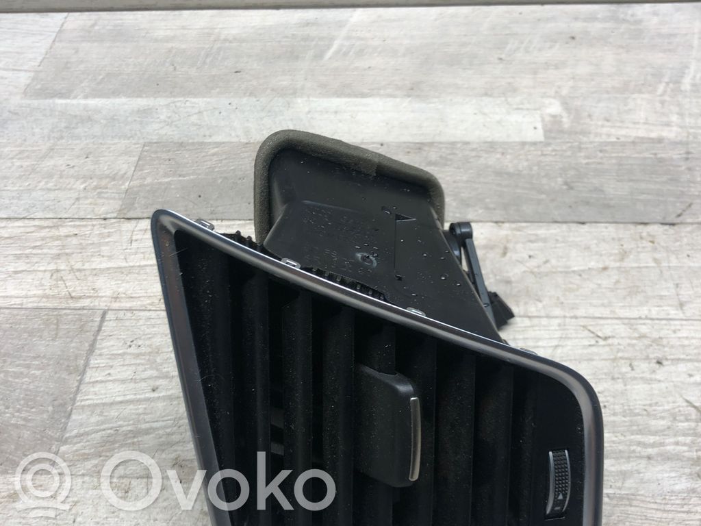 Audi Q5 SQ5 8R Boczna kratka nawiewu deski rozdzielczej 