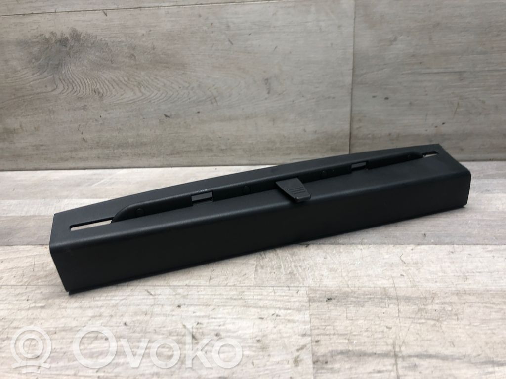 BMW 5 F10 F11 Takaoven häikäisysuoja/verho 
