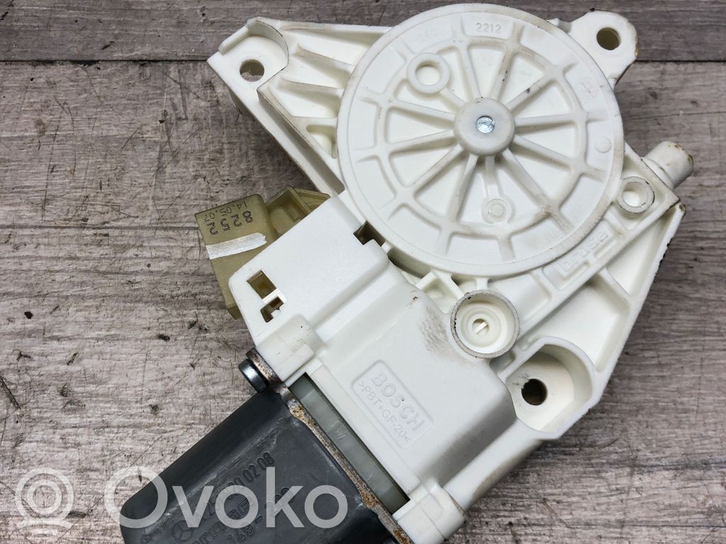 Mercedes-Benz R W251 Rear door window regulator motor 