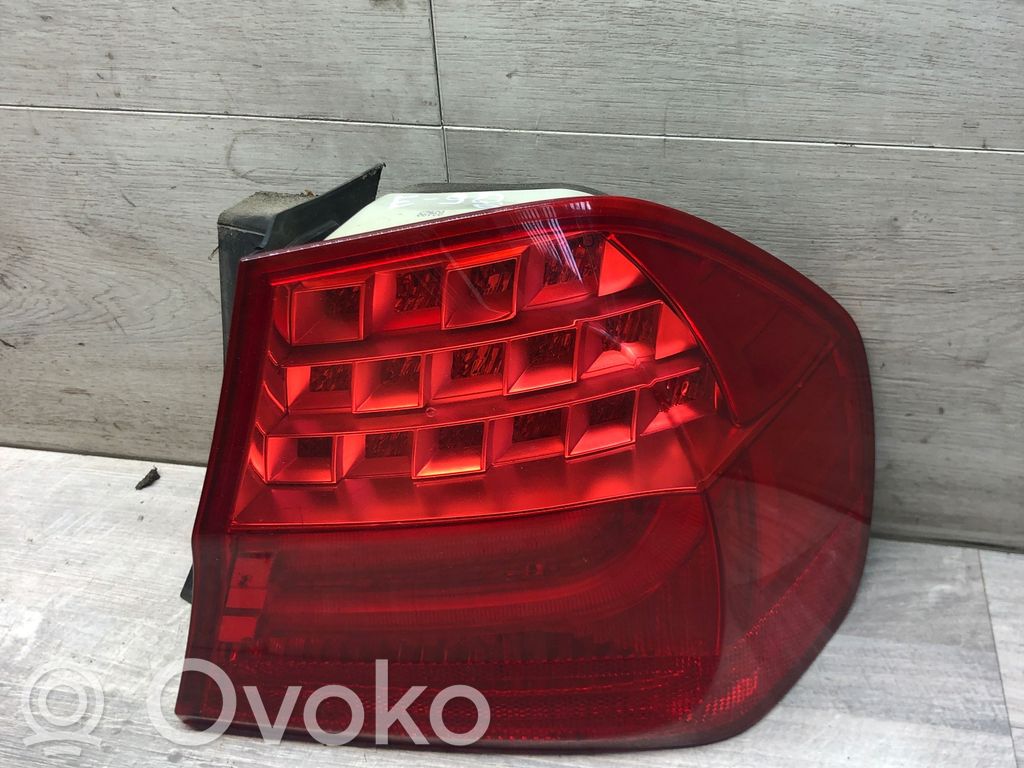 BMW 3 E90 E91 Galinis žibintas kėbule 