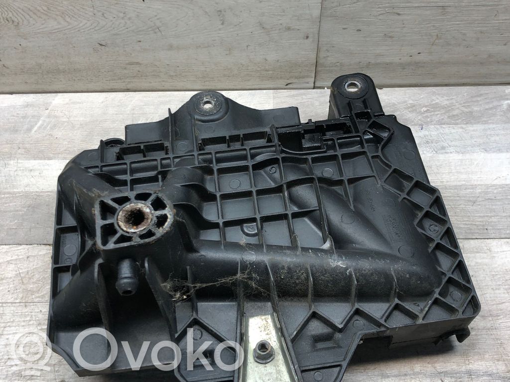 Skoda Roomster (5J) Półka akumulatora 