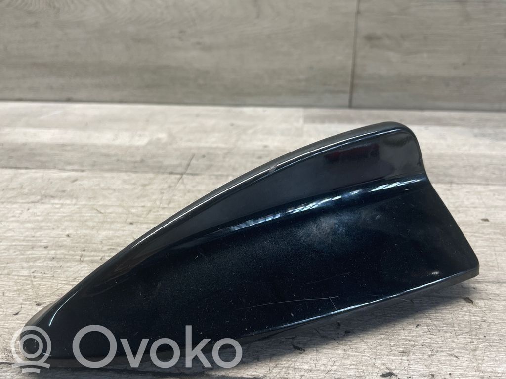 BMW X5 E70 Cubierta de la antena del techo (GPS) 