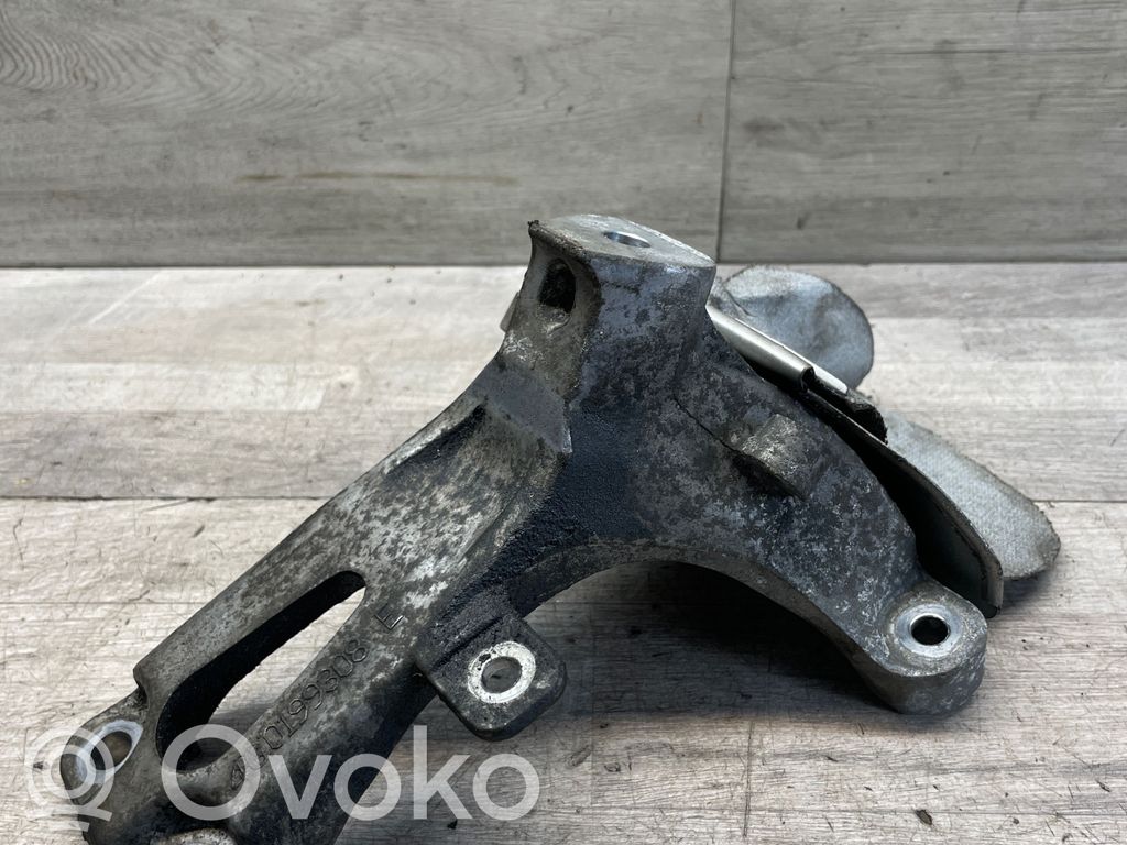 Engine mounting bracket   4G0199308
