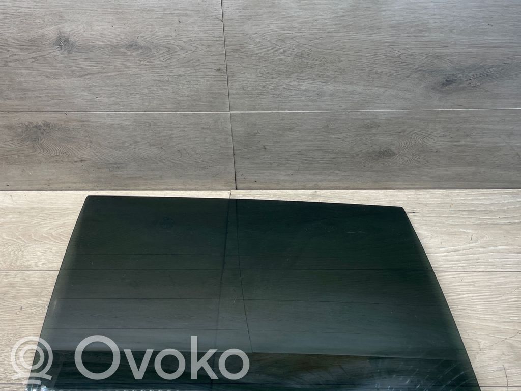 BMW 3 F30 F35 F31 Szyba drzwi tylnych 