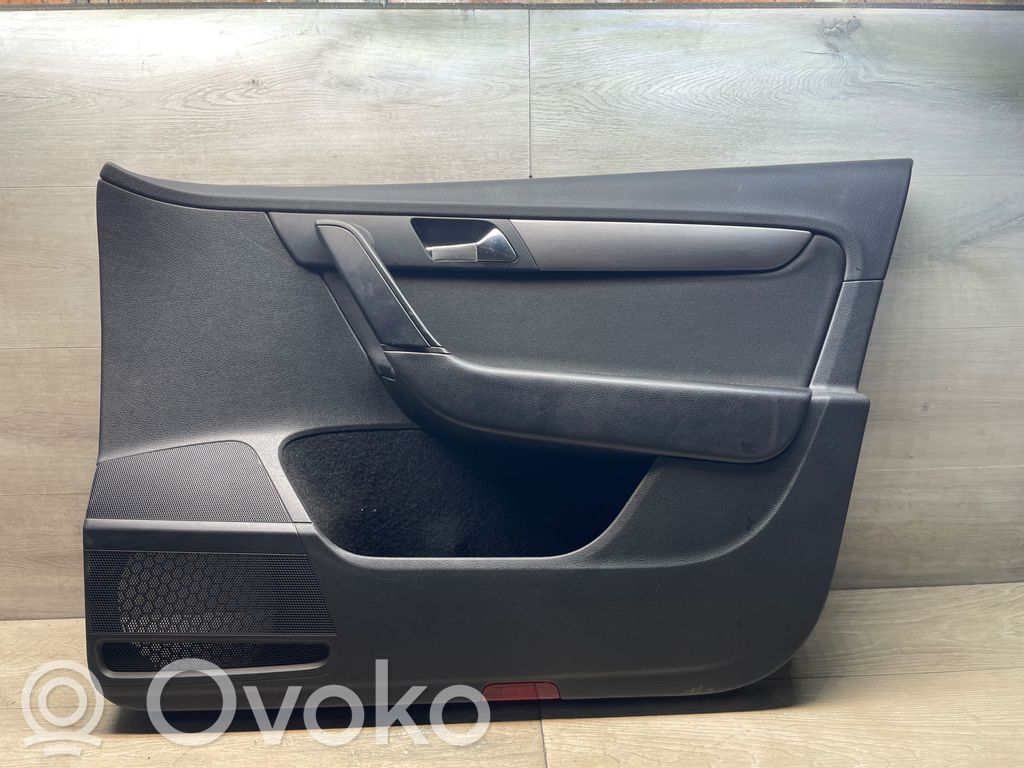 Volkswagen PASSAT B7 Boczki / Poszycie drzwi przednich 