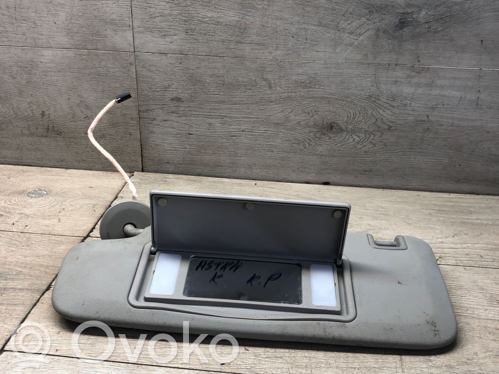 Opel Astra K Saulessargu panelis 