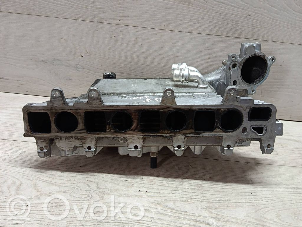 Volkswagen PASSAT B8 Kolektor ssący 