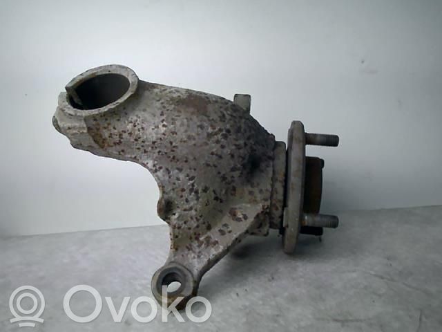 Ford Mondeo MK II Cubo de rueda delantera 