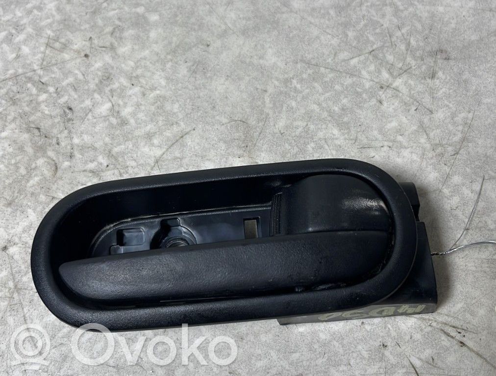 Manecilla interna puerta trasera   D65158330A02,D65158330A02