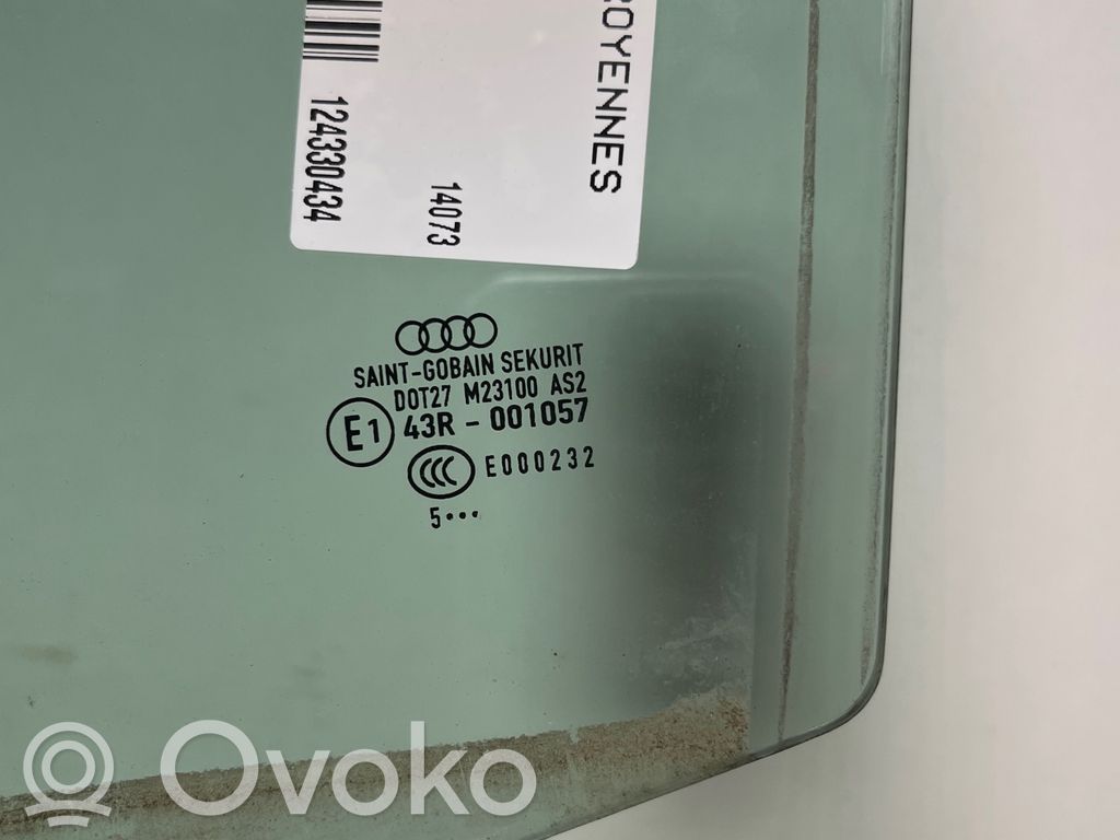 Audi A3 S3 8P Pagrindinis galinių durų stiklas 