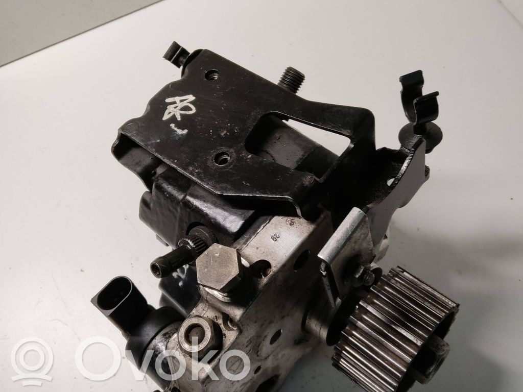 Audi A8 S8 D3 4E Hochdruckpumpe 