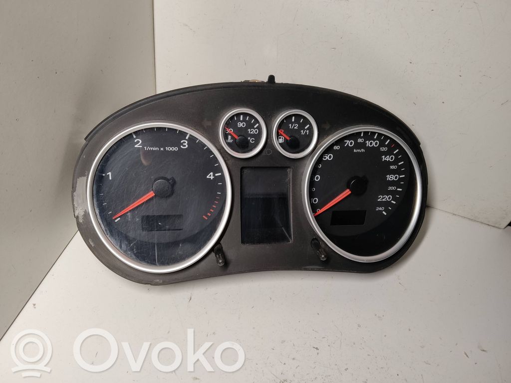 Audi A2 Spidometrs (instrumentu panelī) 