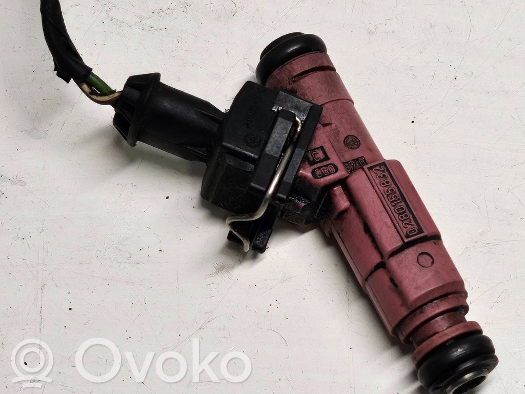 Volvo S80 Polttoainesuutin 