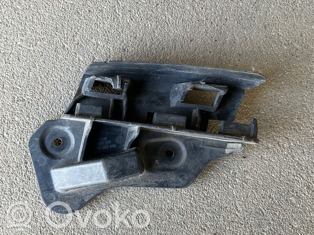 Volkswagen Golf Plus Front bumper mounting bracket 