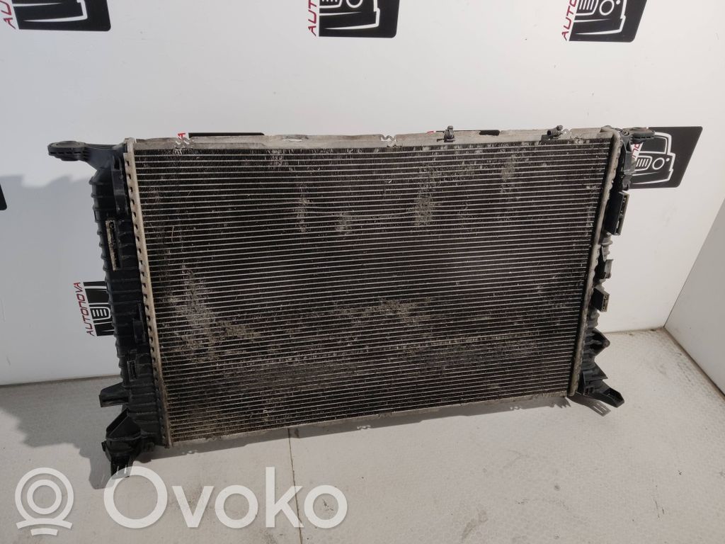 Audi A4 S4 B8 8K Coolant radiator 