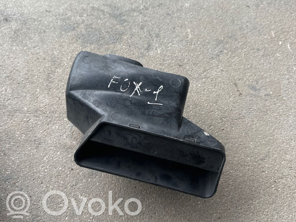 Volkswagen Fox Oro paėmimo kanalo detalė (-ės) 