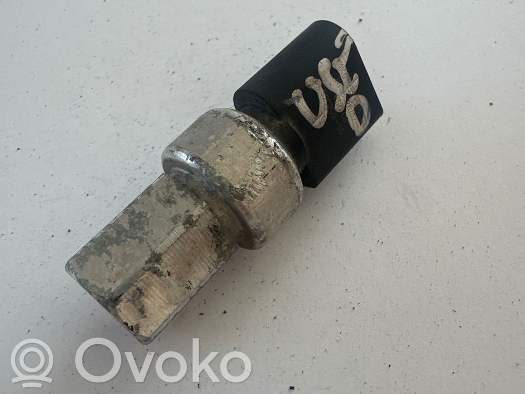 Volkswagen Golf V Air conditioning (A/C) pressure sensor 