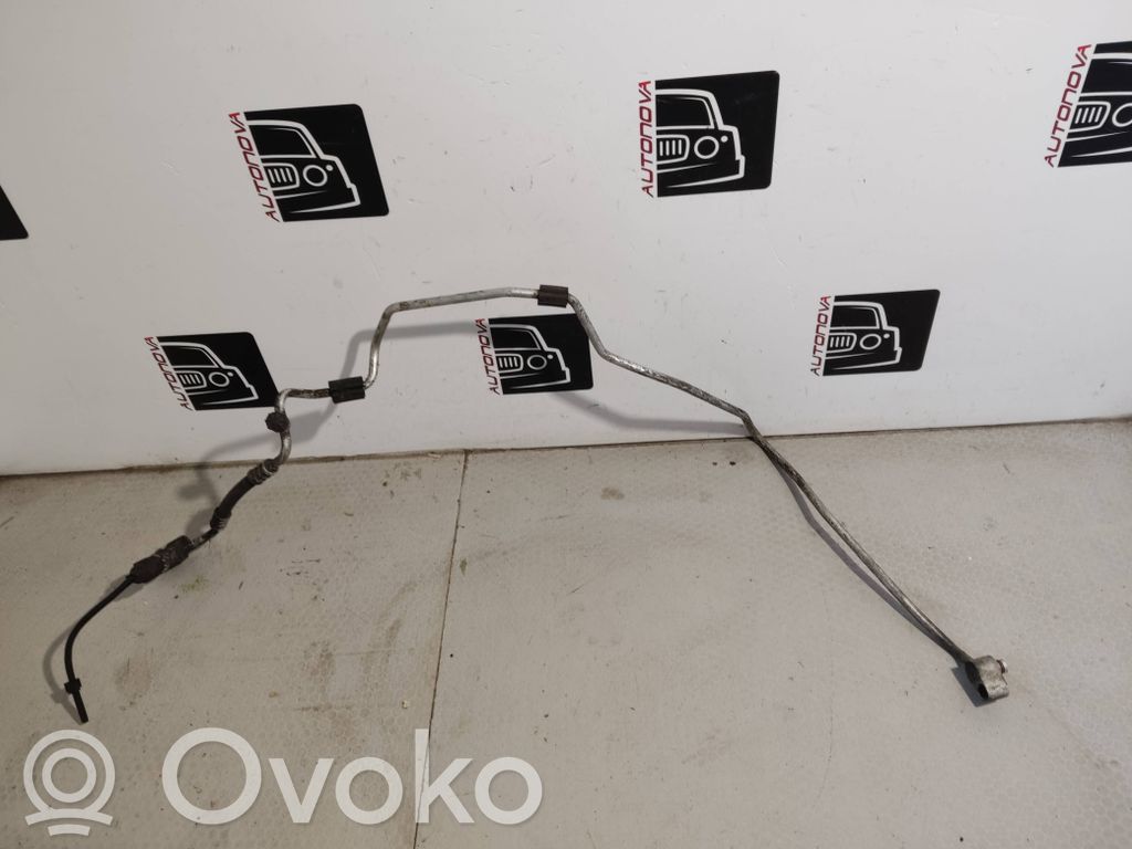 Volkswagen Golf V Ilmastointilaitteen putki (A/C) 