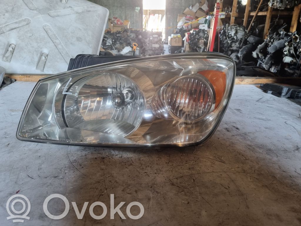 KIA Cerato Headlight/headlamp 