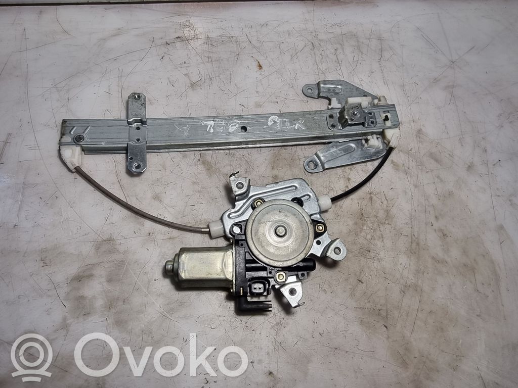 Nissan X-Trail T30 Rear door lock 