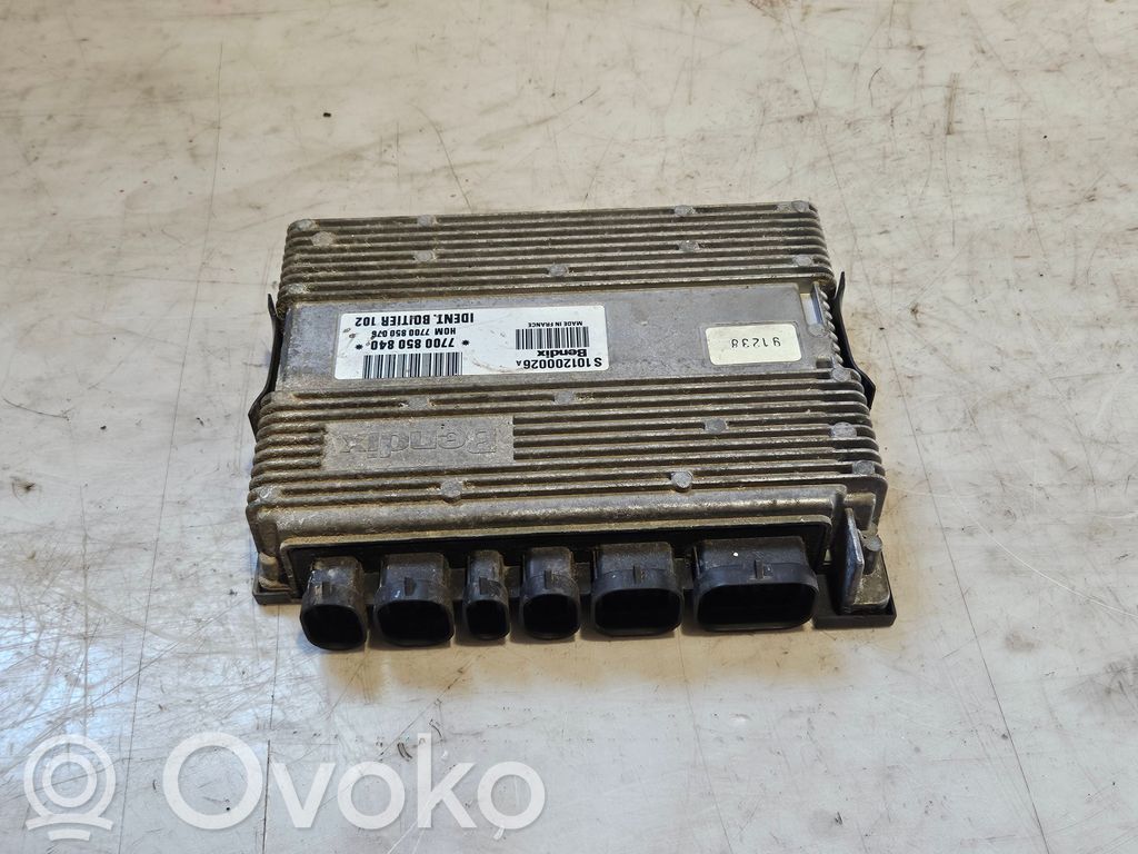 Renault Clio I Gearbox control unit/module 