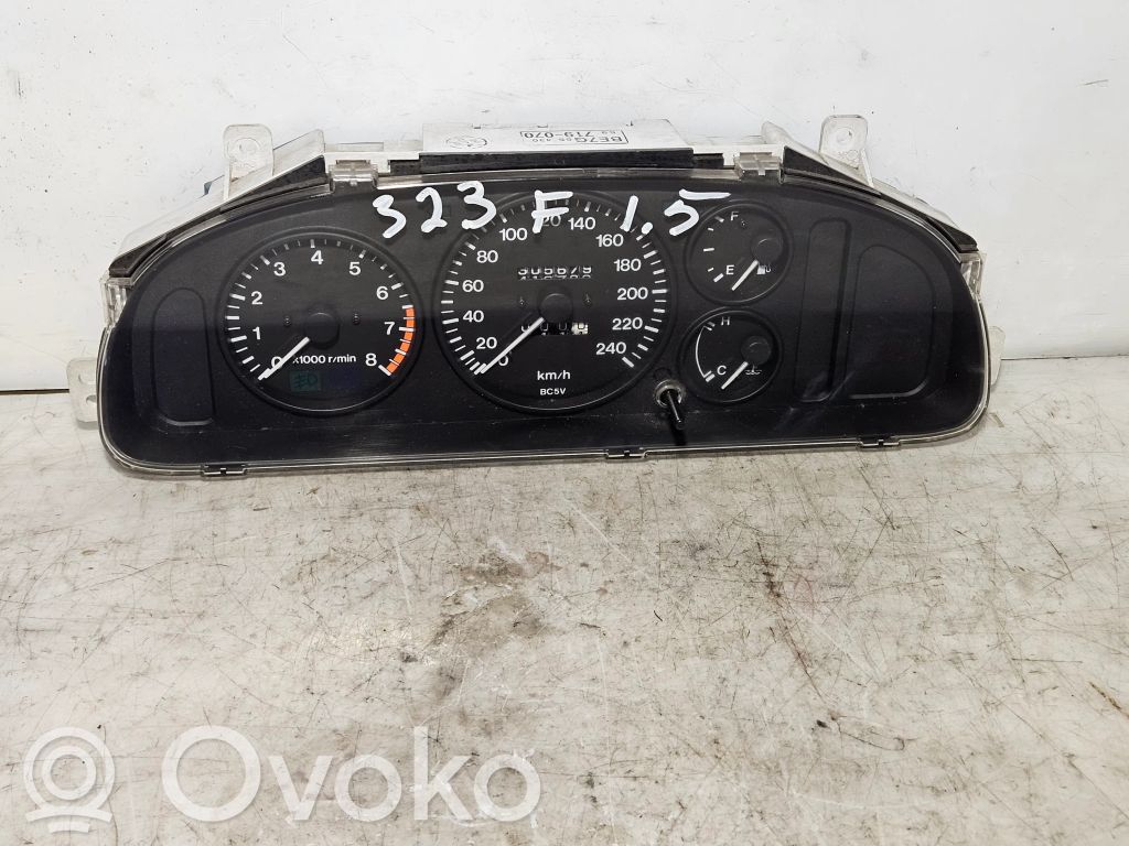 Mazda 323 F Speedometer (instrument cluster) 