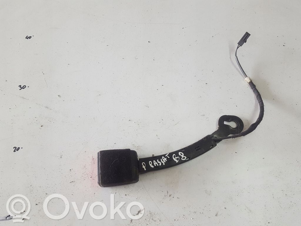 Volkswagen PASSAT B8 Bridă fixare centură de siguranță față 