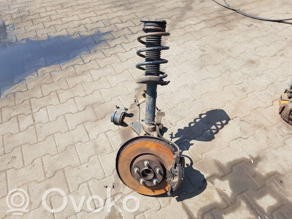 Front wheel hub spindle knuckle