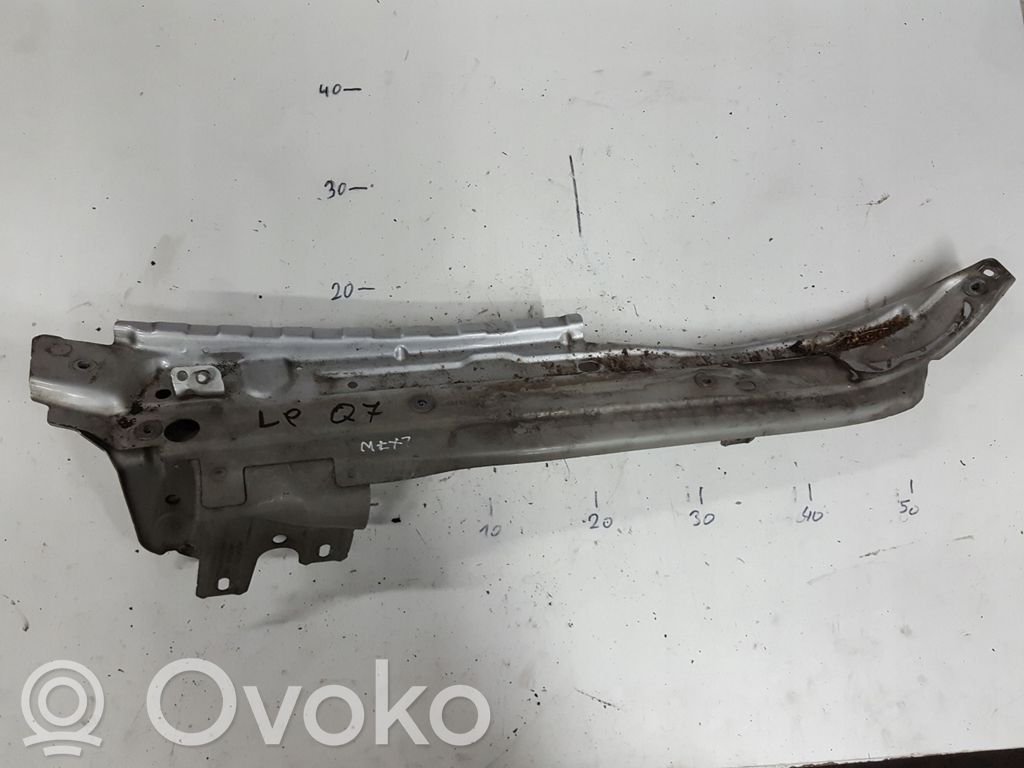 Audi Q7 4L Laikiklis sparno 