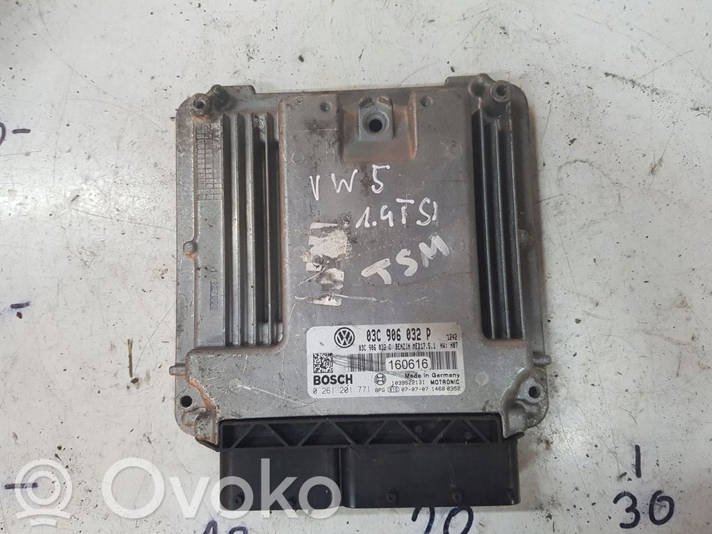 Engine control unit/module   03C906032P
