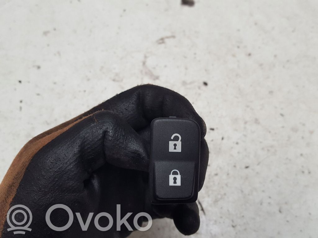 Central locking switch button   0665832