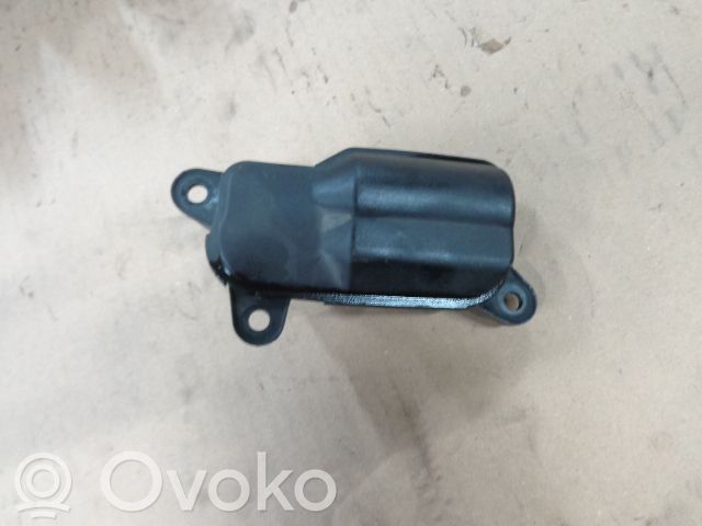 Vārsta kustināšanas motoriņš   7546982