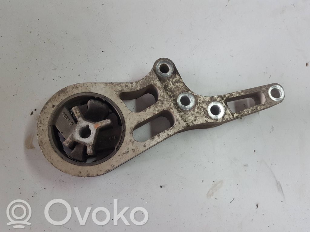 Volvo V40 Engine mount bracket 