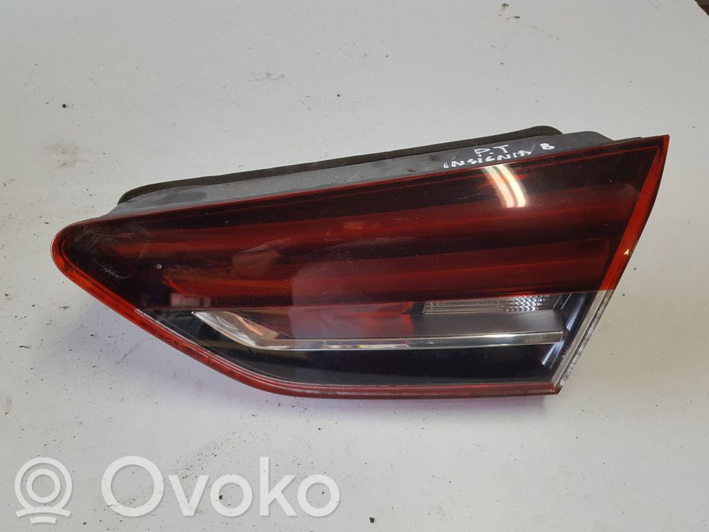 Opel Insignia B Lampy tylnej klapy bagażnika 