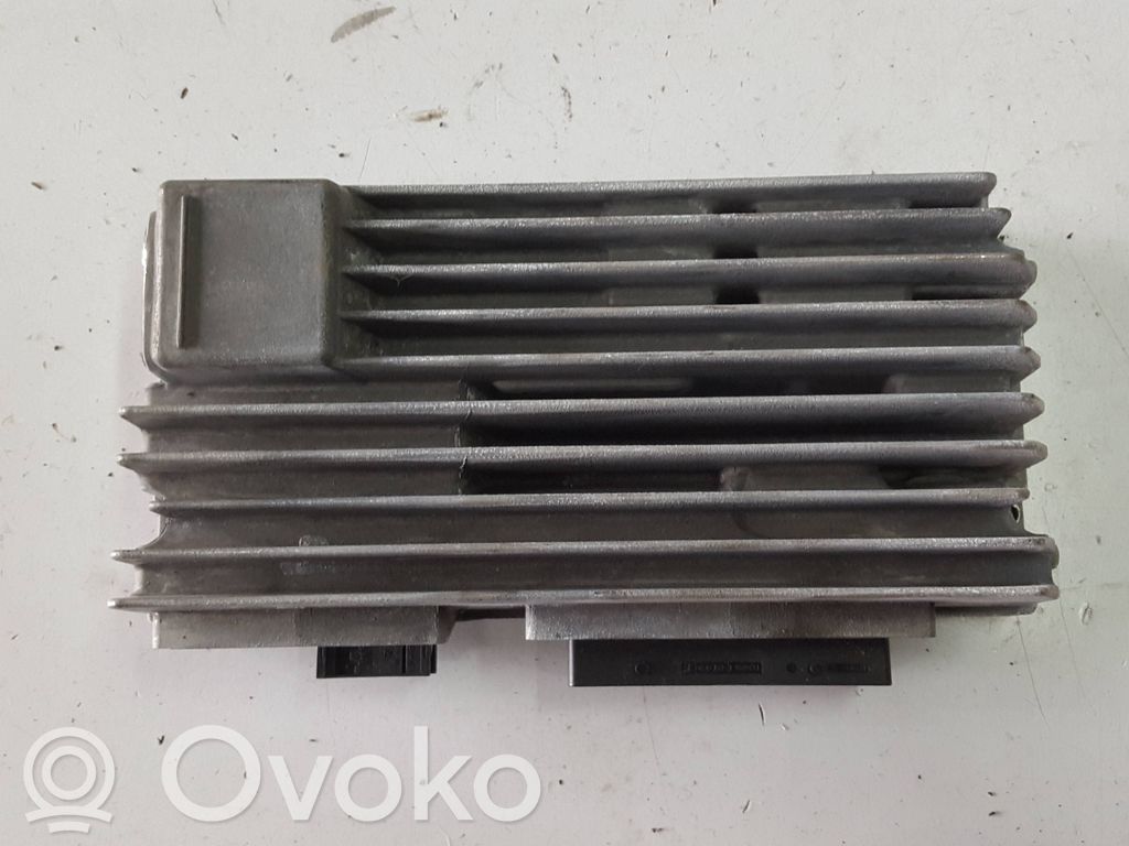 Audi A4 S4 B8 8K Wzmacniacz audio 