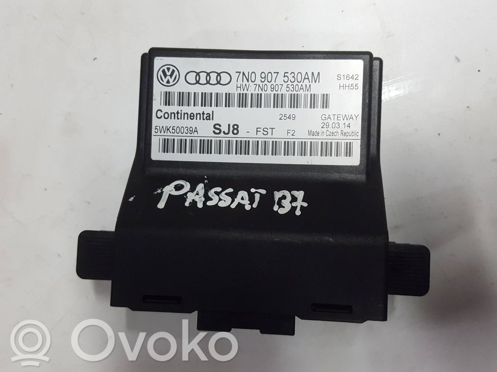 Volkswagen PASSAT B7 Gateway control module 