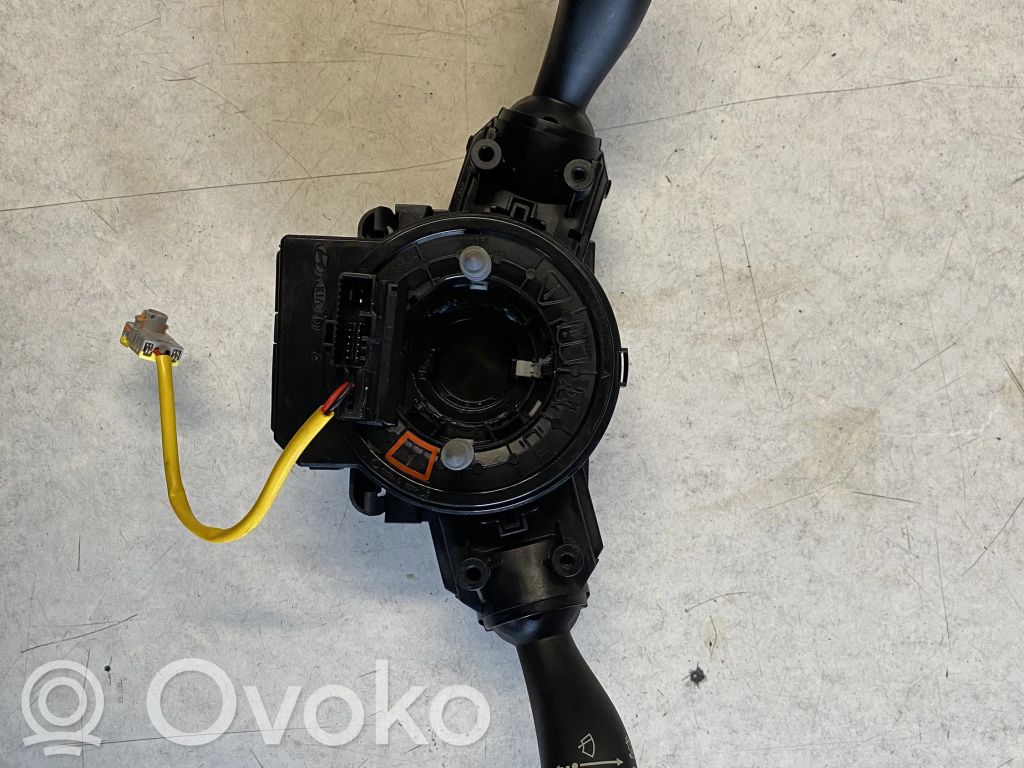 KIA Pro Cee'd III Commodo, commande essuie-glace/phare 